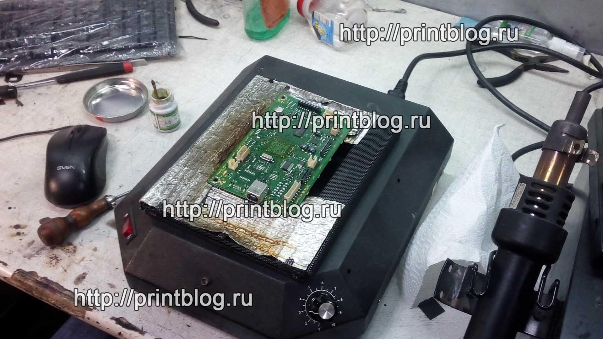 Сложный ремонт Samsung M2070, не включается, не определяется компьютером, черные квадраты на экране