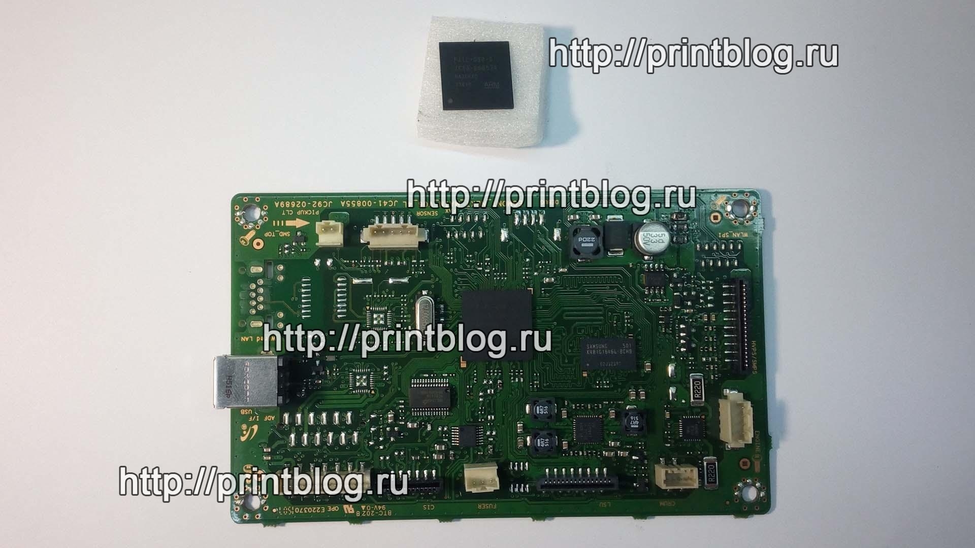 Сложный ремонт Samsung M2070, не включается, не определяется компьютером, черные квадраты на экране